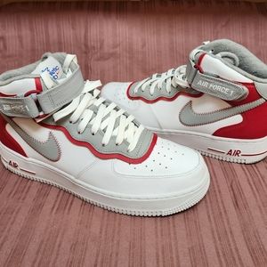 Men's Nike Air Force 1 Mid '07 LV8 Size 10.5 White Gym Red